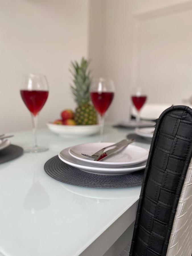 Cosy Cheerful 2 Bedrooms Near Piccadilly, Etihad Stadium Sleeps Up To 5 Manchester Exterior foto